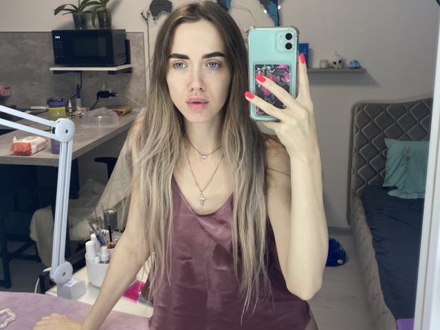 ElizaQshine - Live porn &amp; sex cam - 19744278