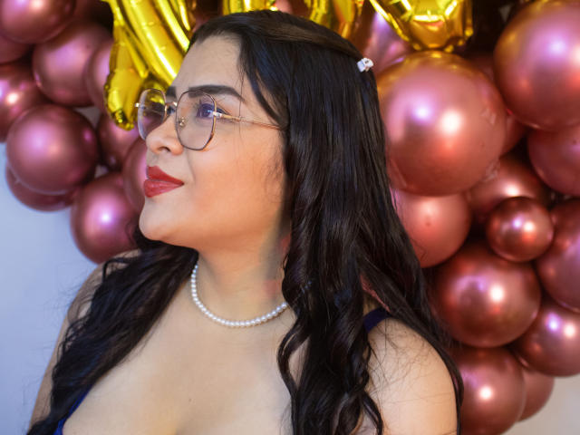 EmilyBoobss - сексуальная веб-камера в реальном времени - 19744866