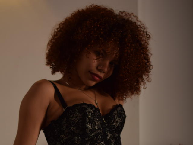 ChanelDupont - Live sex cam - 19748946