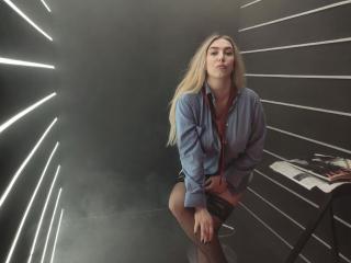 KaleyReed - Live sex cam - 19750918