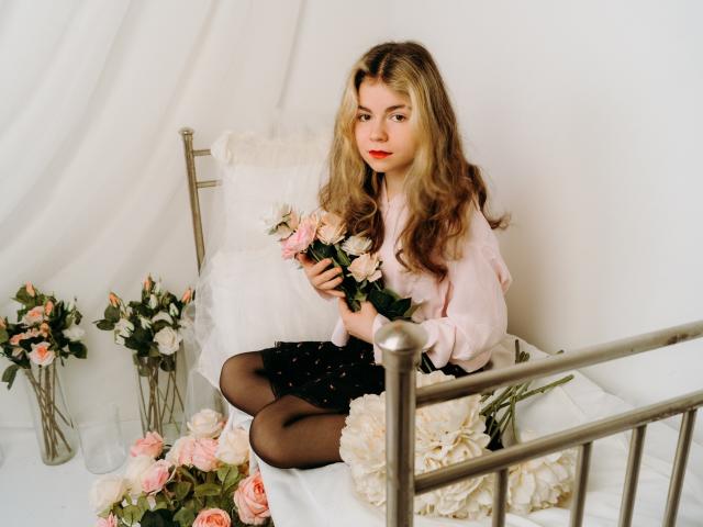 TinaRedly - Live porn &amp; sex cam - 19755518