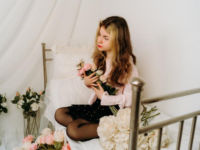 TinaRedly - Live porn &amp; sex cam - 19755522