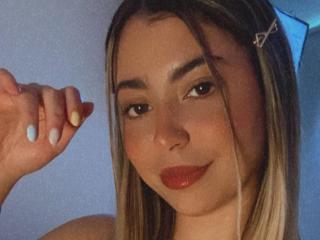SandraClark - Live porn &amp; sex cam - 19760650