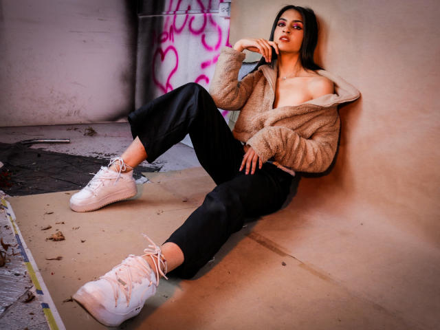 ValentinaEvansX - сексуальная веб-камера в реальном времени - 19767642