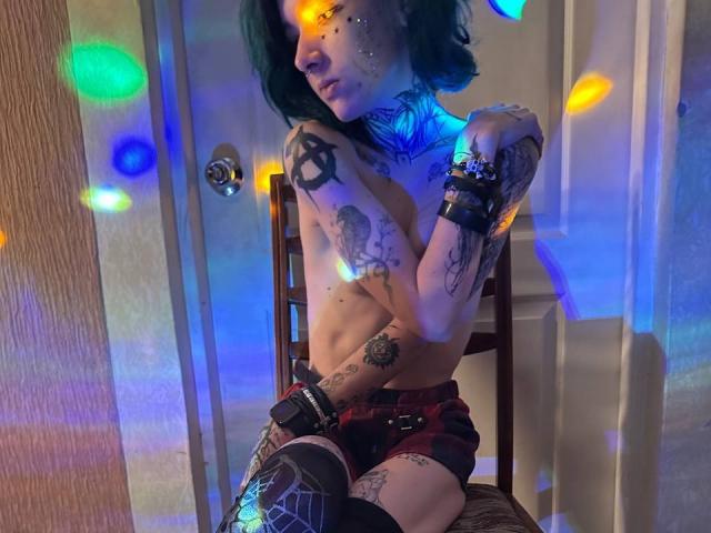 SmokingRavien - сексуальная веб-камера в реальном времени - 19767714