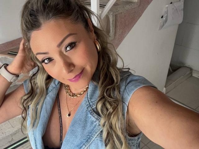 HollyMadisonn - Live porn &amp; sex cam - 19768834