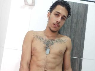 JackWilliam - Live porn &amp; sex cam - 19772226