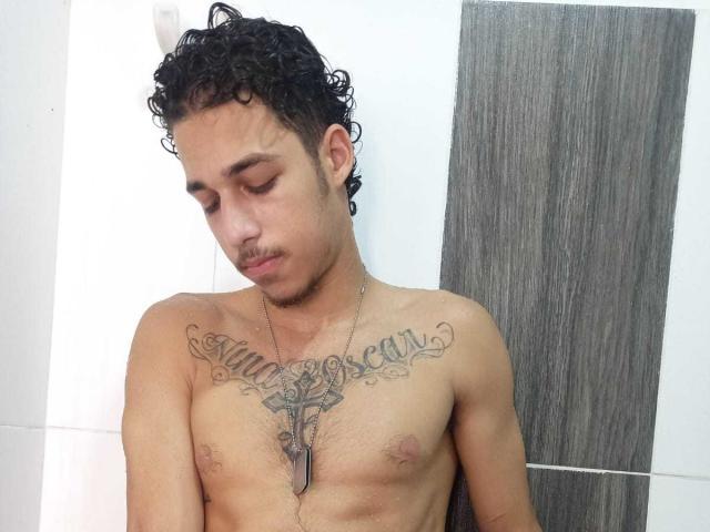 JackWilliam - Live porn &amp; sex cam - 19772262