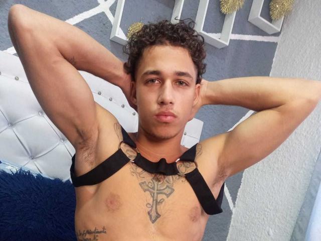 JackWilliam - Live porn &amp; sex cam - 19772602