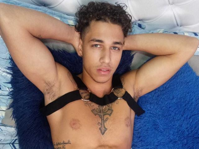 JackWilliam - Live porn &amp; sex cam - 19772638