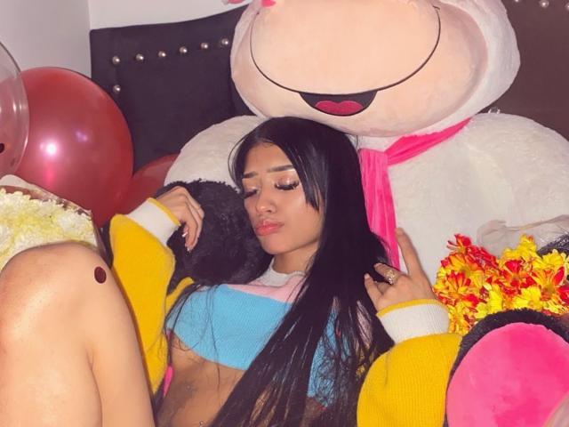 DrianaHoffman - Sexe cam en vivo - 19773402