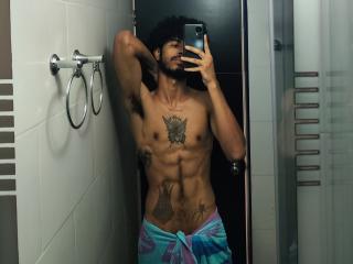 FrankAndVeronika - Live porn &amp; sex cam - 19773534