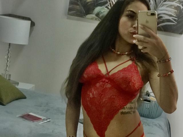 PaulettSmith - Live sex cam - 19777462