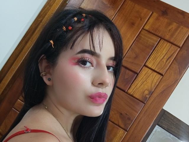 Brianda - Live sex cam - 19778366