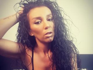 Lovelybrowniee - Live porn &amp; sex cam - 19784886