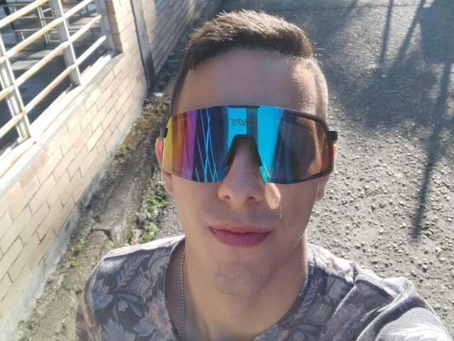 TaylorClever - Sexe cam en vivo - 19786410