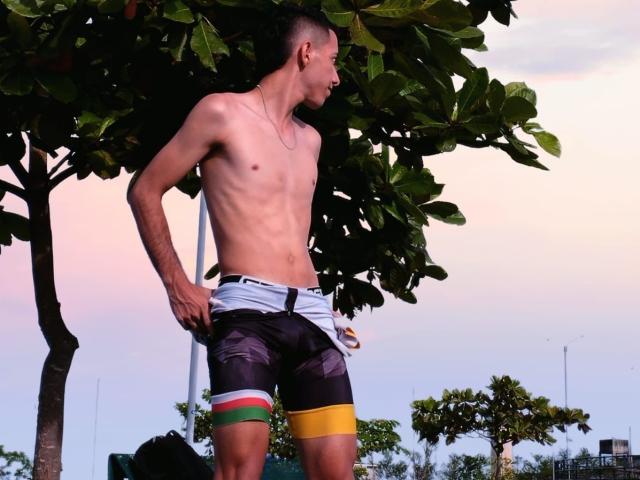 TaylorClever - Camera khiêu dâm &amp; quyến rũ trực tiếp - 19786422