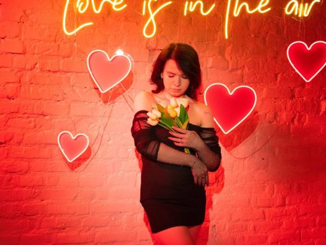 SiraVango - Live sex cam - 19794510