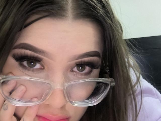 KimSummer - Live porn &amp; sex cam - 19796622