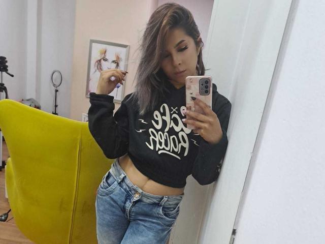 GemaLilcon - Élő pornó és szexkamera - 19797534