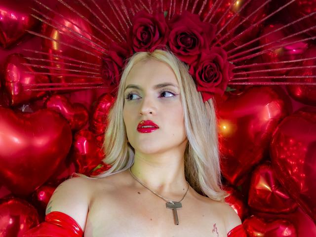 FiorellaStrong - Live sex cam - 19797862