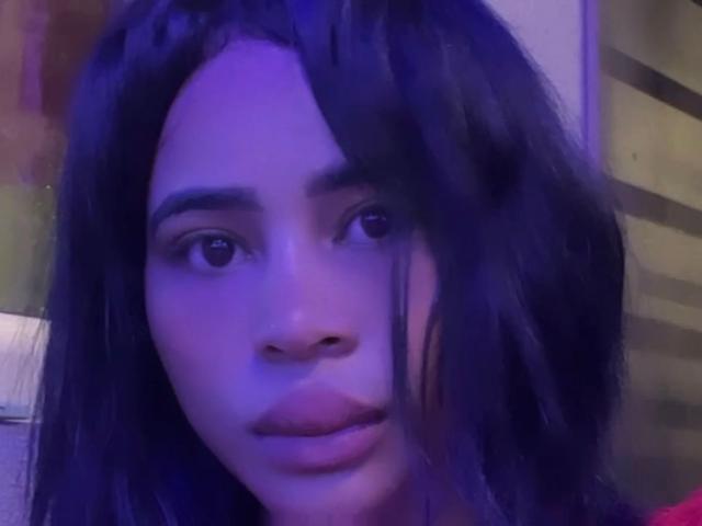 IdalyWhitee - Live porn &amp; sex cam - 19798410