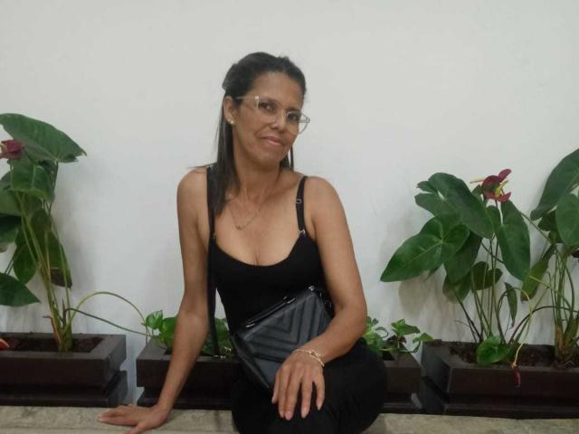 StarMoons - Live porn &amp; sex cam - 19810918