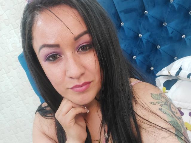 LucianaDiazz - Live porn &amp; sex cam - 19811802