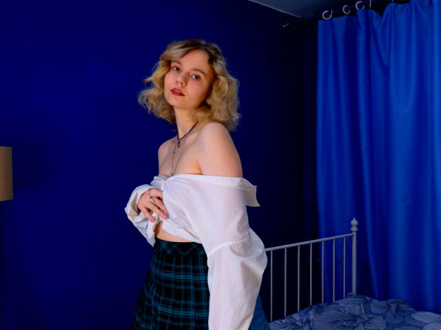 MollyCloud - Live porn &amp; sex cam - 19813226