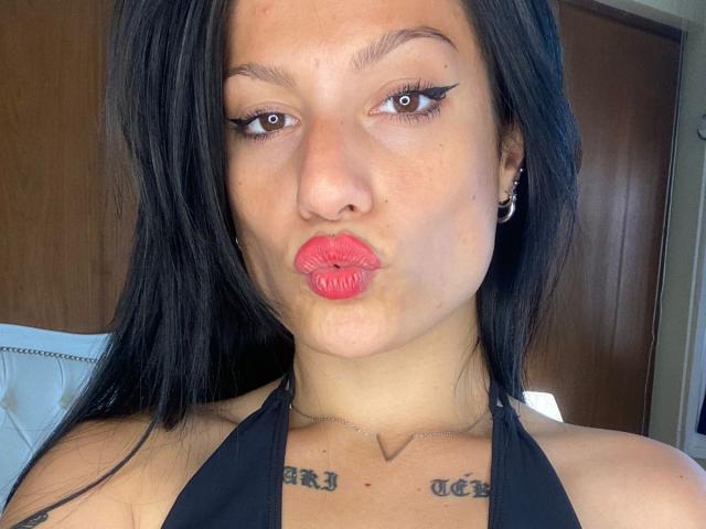 MirandaVega - сексуальная веб-камера в реальном времени - 19814502