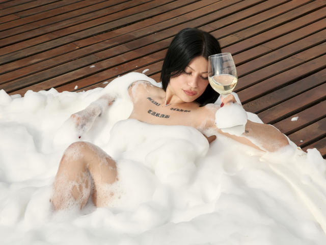 MirandaVega - Camera khiêu dâm &amp; quyến rũ trực tiếp - 19815462