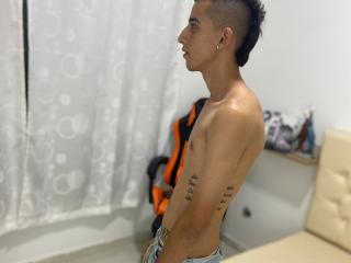 JhonnyHanks - Live porn &amp; sex cam - 19816202