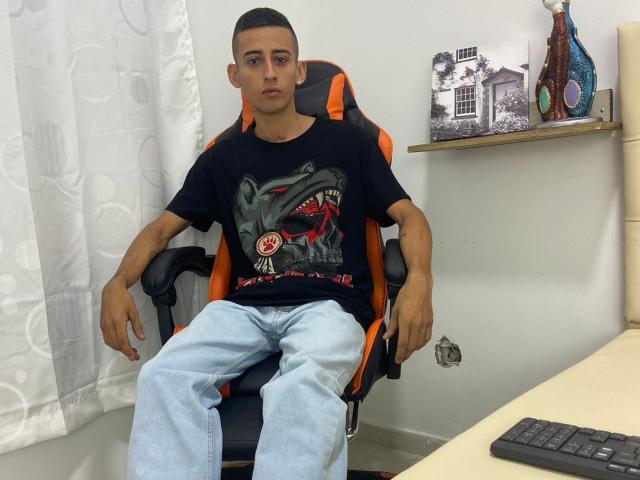 JhonnyHanks - Live porn &amp; sex cam - 19816234