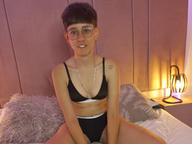 AlexSmiith - Live porn &amp; sex cam - 19818450
