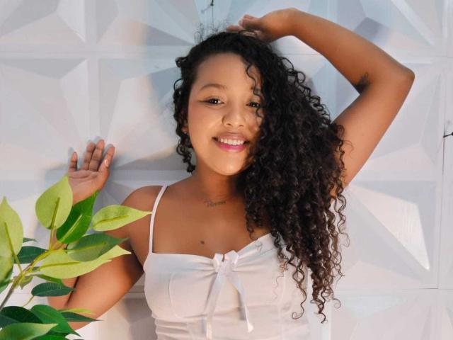 AntonellaOwens - Live porn &amp; sex cam - 19821842