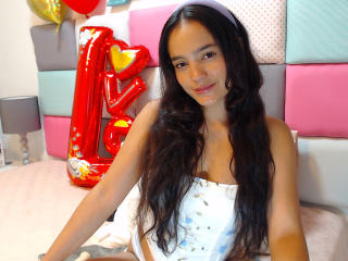 KarlyeKroes - Live sex cam - 19823382