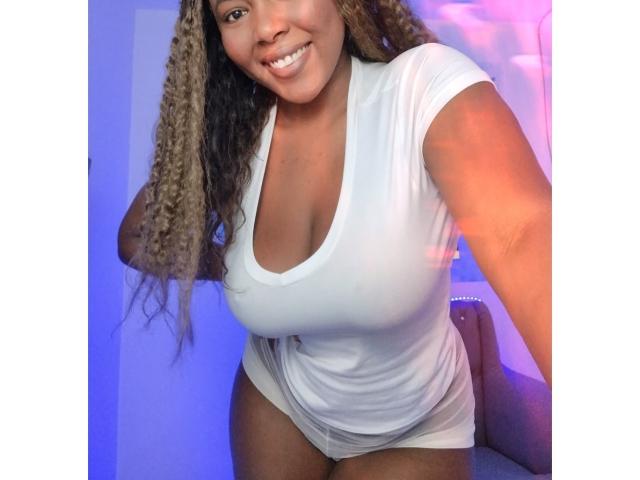 EmiraHot - Camera khiêu dâm &amp; quyến rũ trực tiếp - 19830734