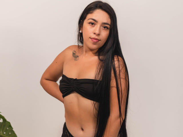 SusanTaylorX - Camera khiêu dâm &amp; quyến rũ trực tiếp - 19831002