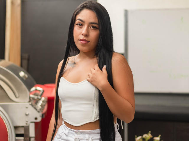 SusanTaylorX - Live porn &amp; sex cam - 19831006