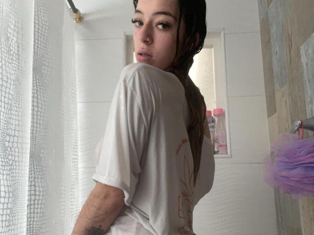 ChromiaGirl - Live porn &amp; sex cam - 19831506