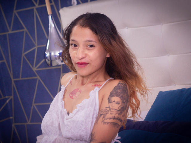 HannyBruce - Porno na żywo i seks kamera - 19837802