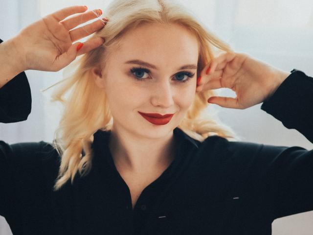 EvelinaSnow - сексуальная веб-камера в реальном времени - 19843346