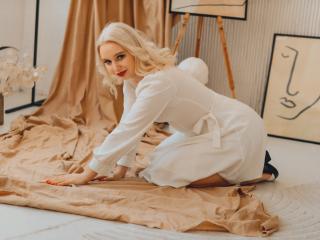 EvelinaSnow - Live porn &amp; sex cam - 19843606