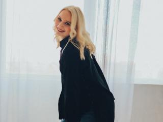 EvelinaSnow - Live porn &amp; sex cam - 19843726