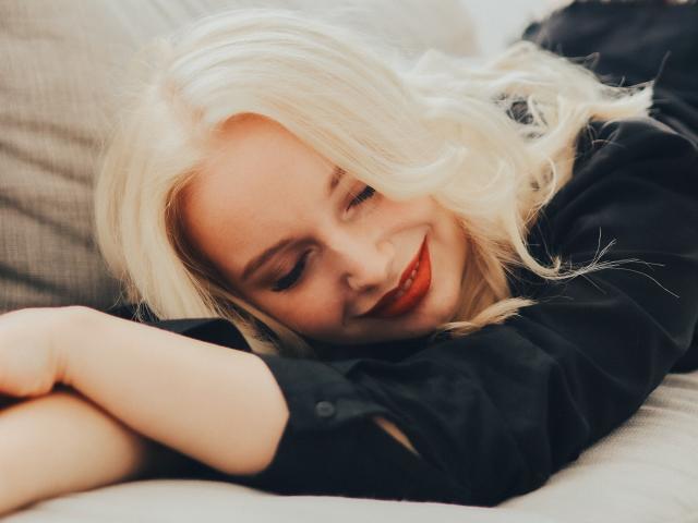 EvelinaSnow - сексуальная веб-камера в реальном времени - 19843818