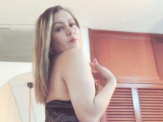 CamilaNighthy - Live porn &amp; sex cam - 19844702