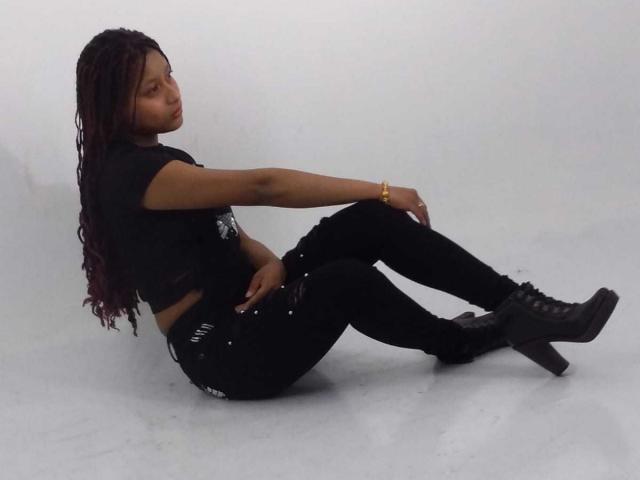 IzaCurly - Live porn &amp; sex cam - 19846882