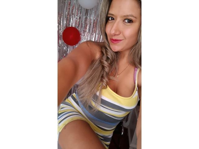 ValeriaHunter69 - Live porno og sexkamera - 19848322