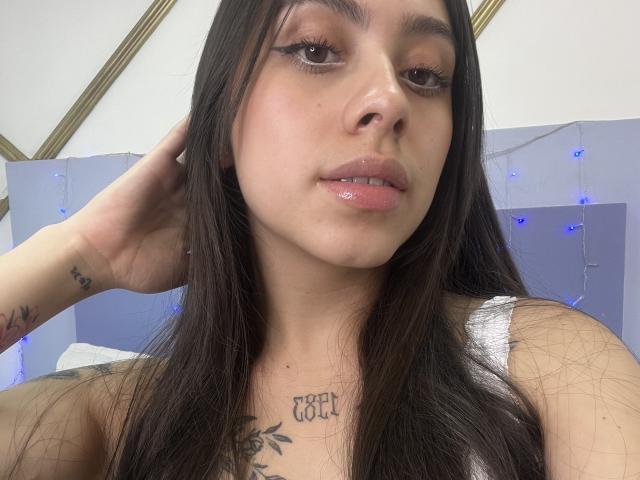 ChanelDeRosee - Élő pornó és szexkamera - 19849090