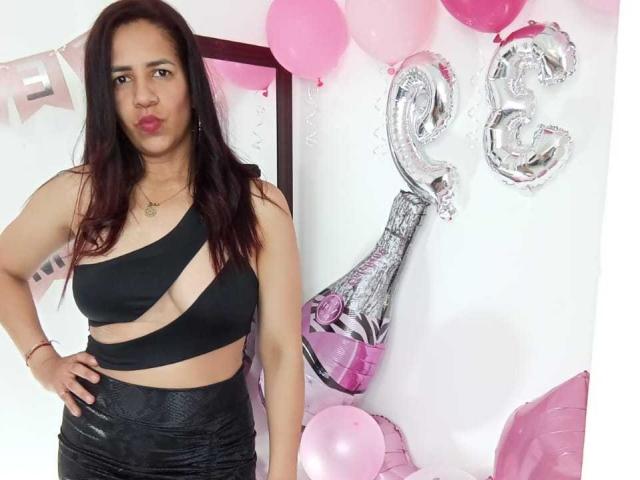 Joanet - Live sex cam - 19851690